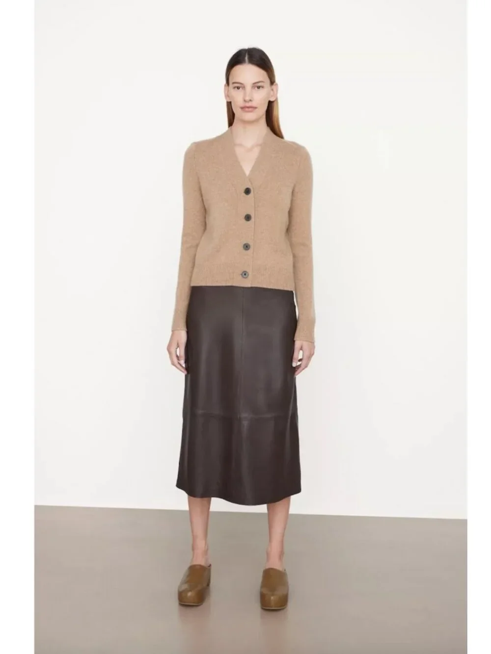 Vince Shrunken Button Cashmere Cardigan In Sand M $375